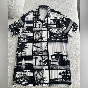 Onia Black and White Casual Button Down Shirt with Artistic Design